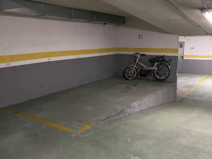 Parking of Garage for rent in Soutomaior