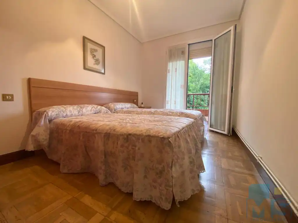 Dormitori de Pis en venda en Donostia - San Sebastián 