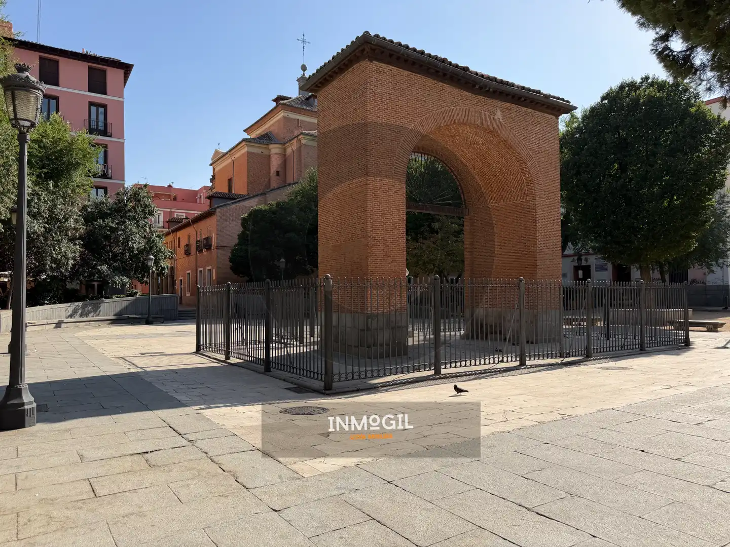 Exterior view of Study for rent in Madrid  with Air Conditioner, Heating and Parquet flooring