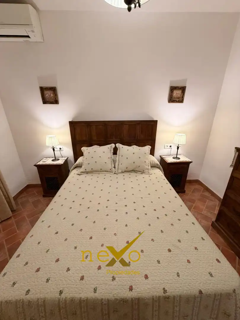 Chalet con piscina en venta en Carmona, imagen 5