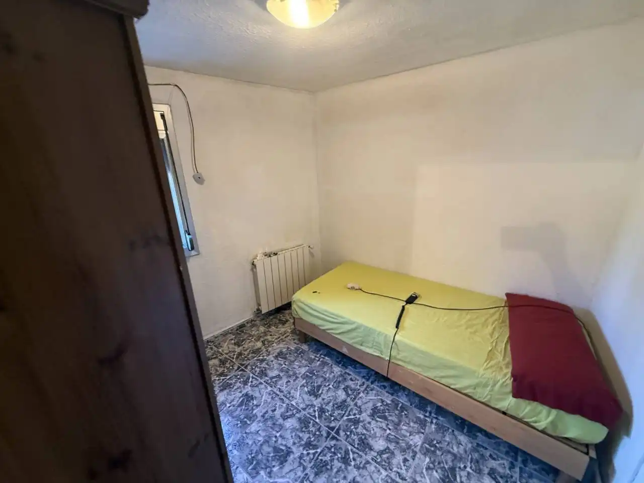 Habitación de Piso en venta en Sabadell con Aire acondicionado, Calefacción y Trastero