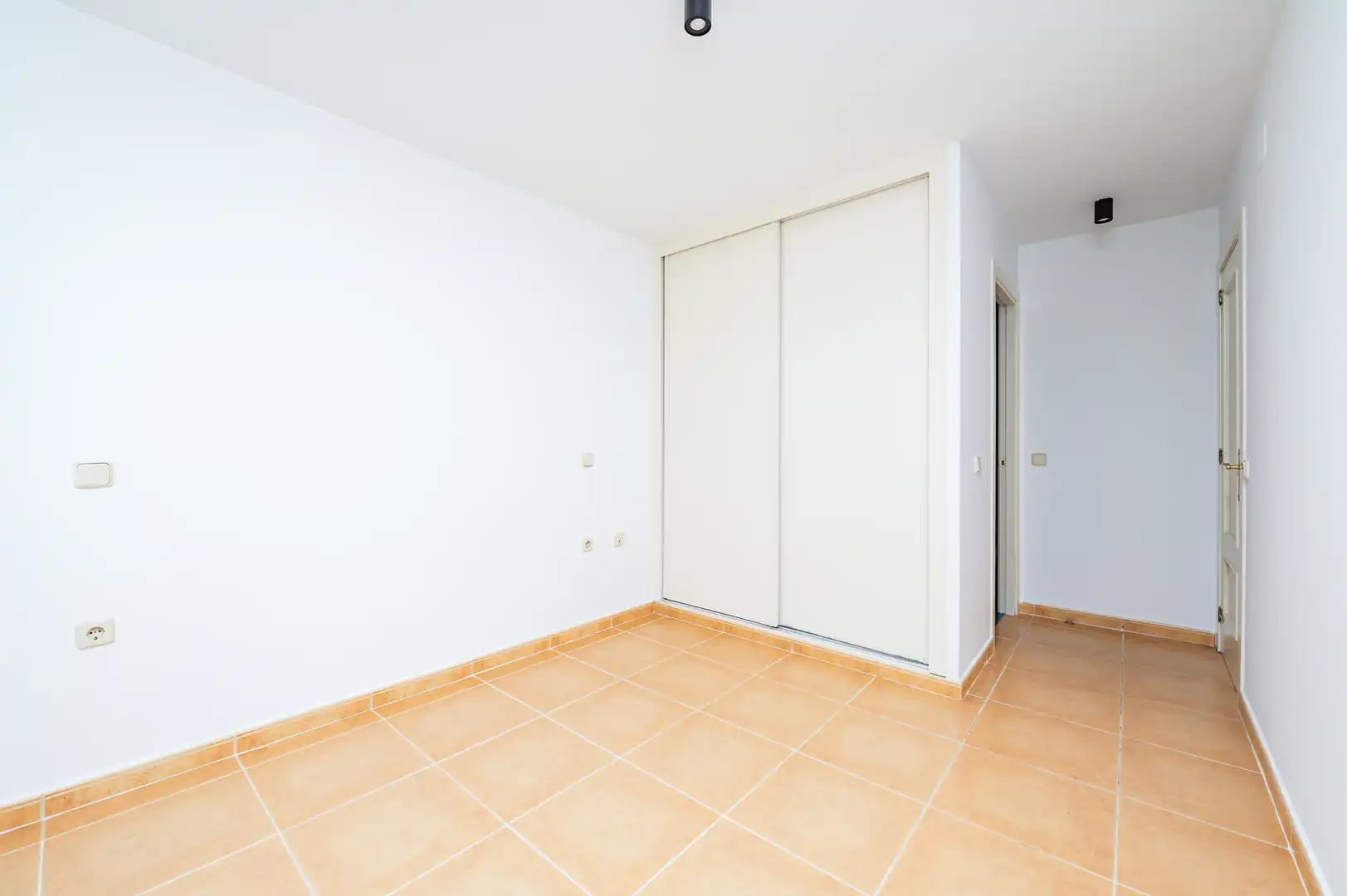 Schlafzimmer von Wohnung zum Verkauf in Pinto mit Klimaanlage, Terrasse und Abstellraum