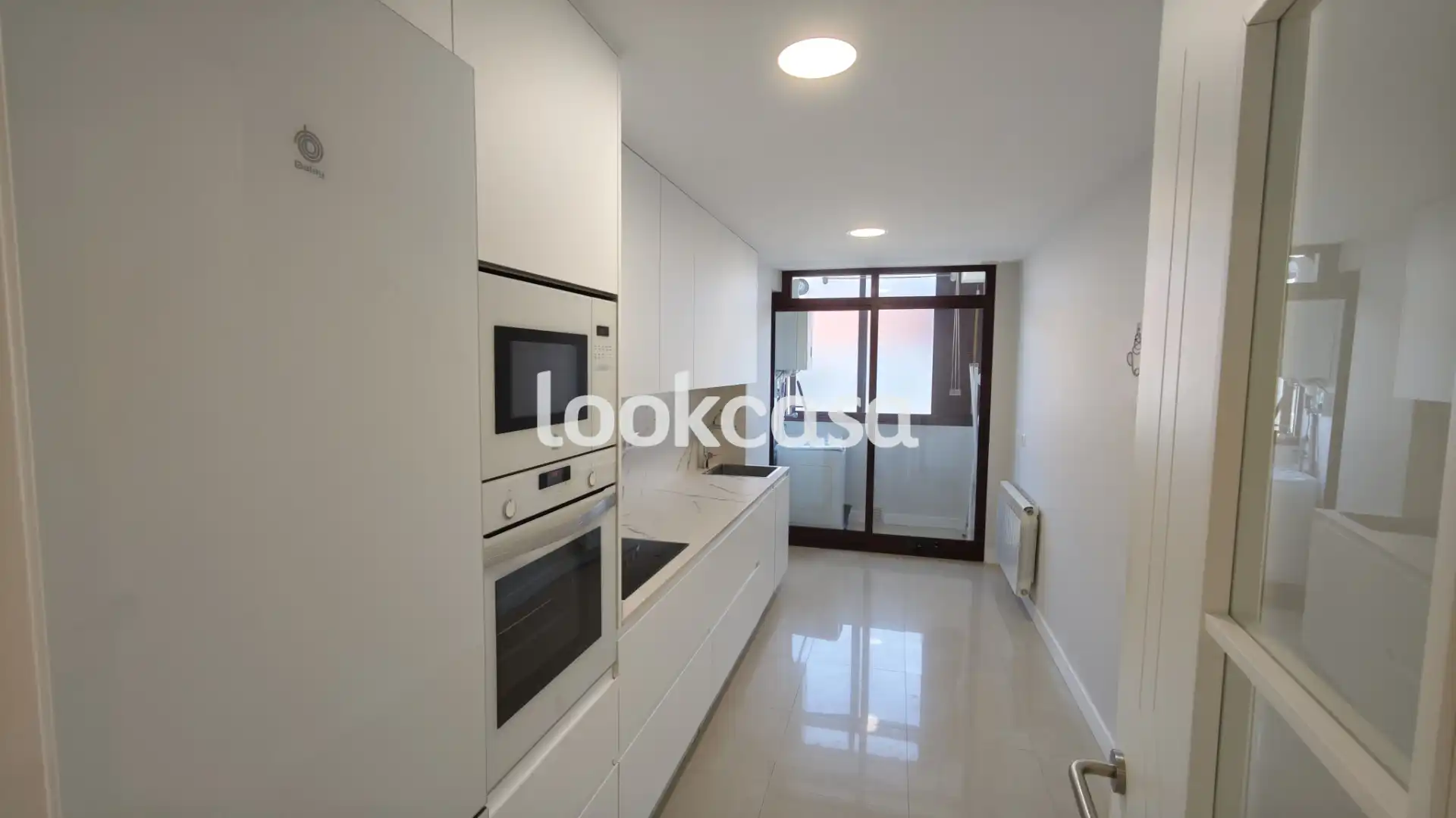 Cocina de Piso en venta en Poio con Calefacción, Parquet y Horno