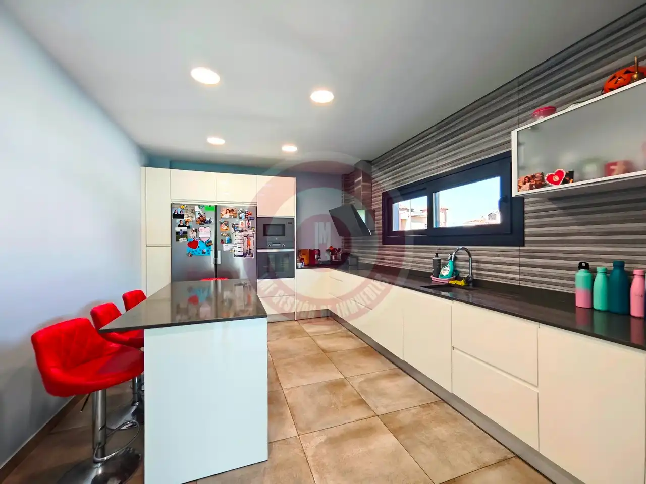 Cocina de Casa o chalet en venta en Vélez-Málaga con Aire acondicionado, Jardín privado y Terraza