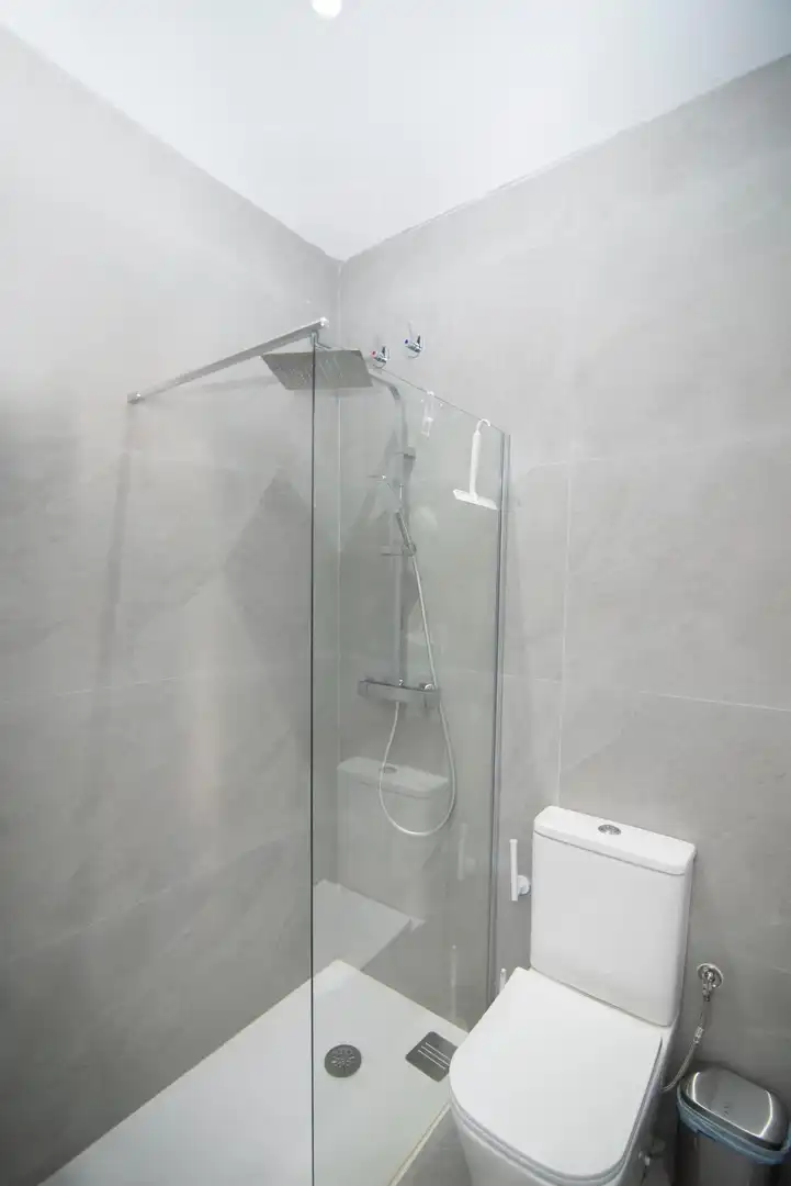 Bany de Apartament en venda en Chiclana de la Frontera amb Aire condicionat, Jardí privat i Terrassa