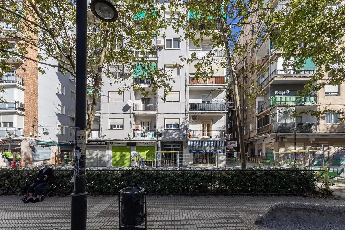 Vista exterior de Piso en venta en Zaidín