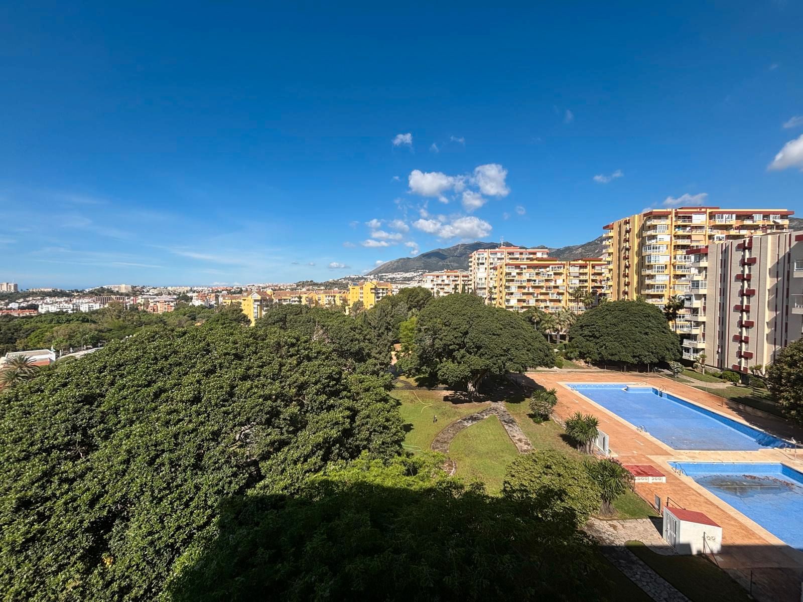 Exterior view of Study for sale in Benalmádena  with Air Conditioner, Terrace and Furnished