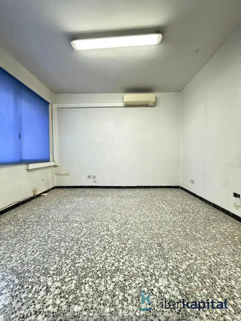Wohnung zum Verkauf in Lleida mit Klimaanlage und Abstellraum