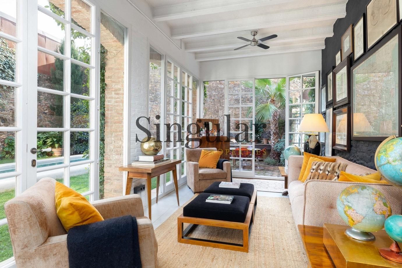 Living room of Country house for sale in Corçà  with Air Conditioner, Heating and Private garden