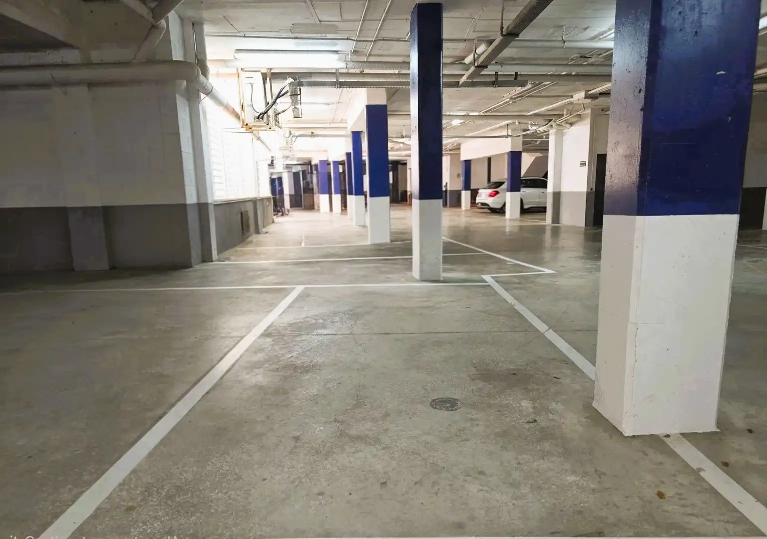 Parking de Piso en venta en Sitges con Aire acondicionado, Calefacción y Jardín privado