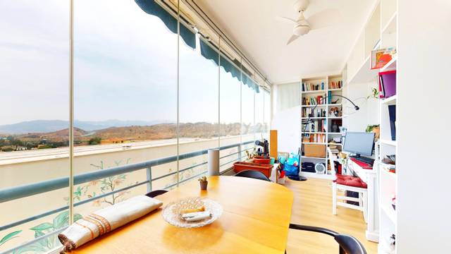 Apartamento en Venta en Calle Lagarillo, Málaga, Spain en El Cortijuelo