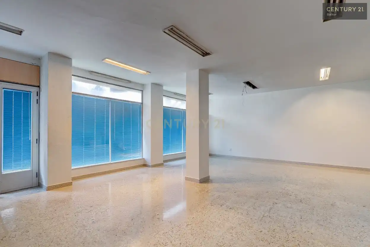 Büro zum Verkauf in Legazpi