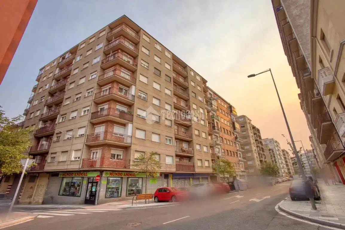 Vista exterior de Piso en venta en Salamanca