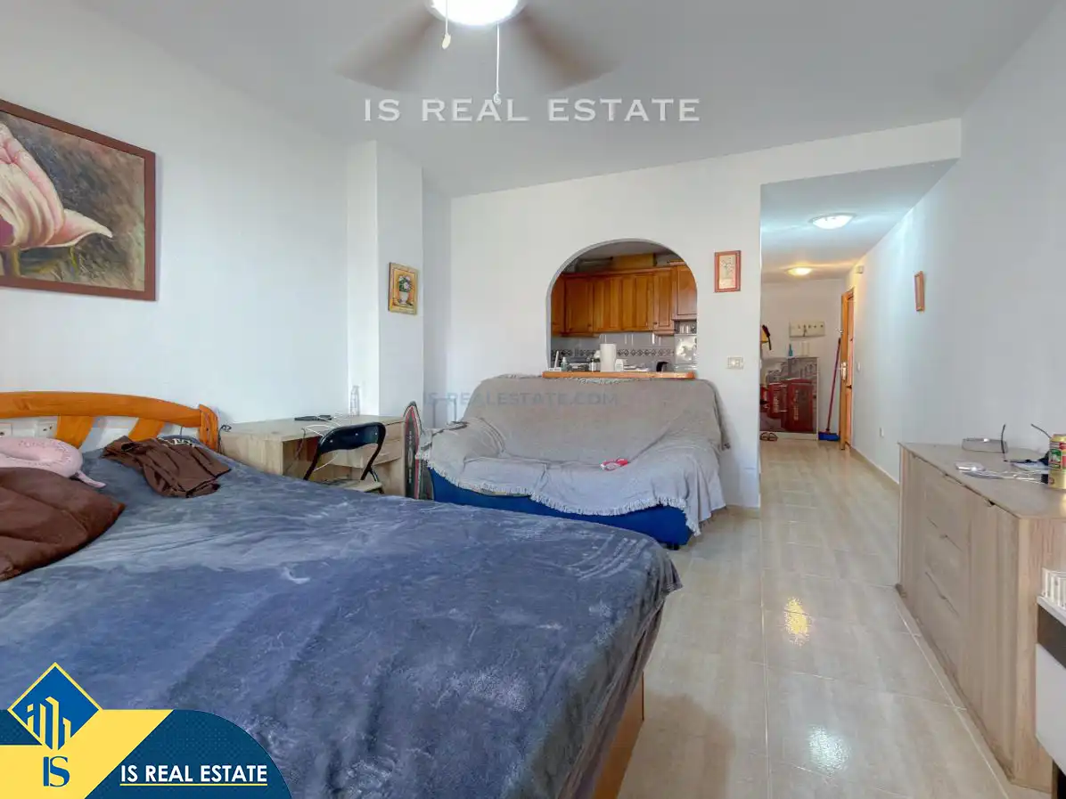 Exterior view of Study for sale in Torrevieja  with Heating, Terrace and Furnished