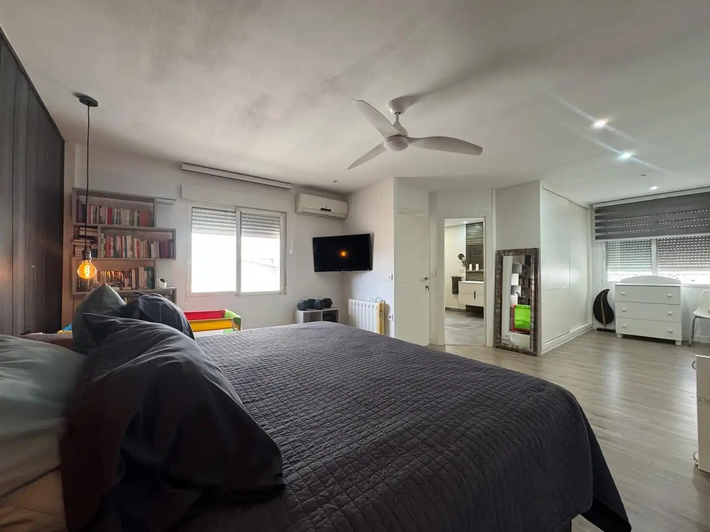 Habitación de Piso en venta en Alicante / Alacant con Aire acondicionado, Calefacción y Terraza