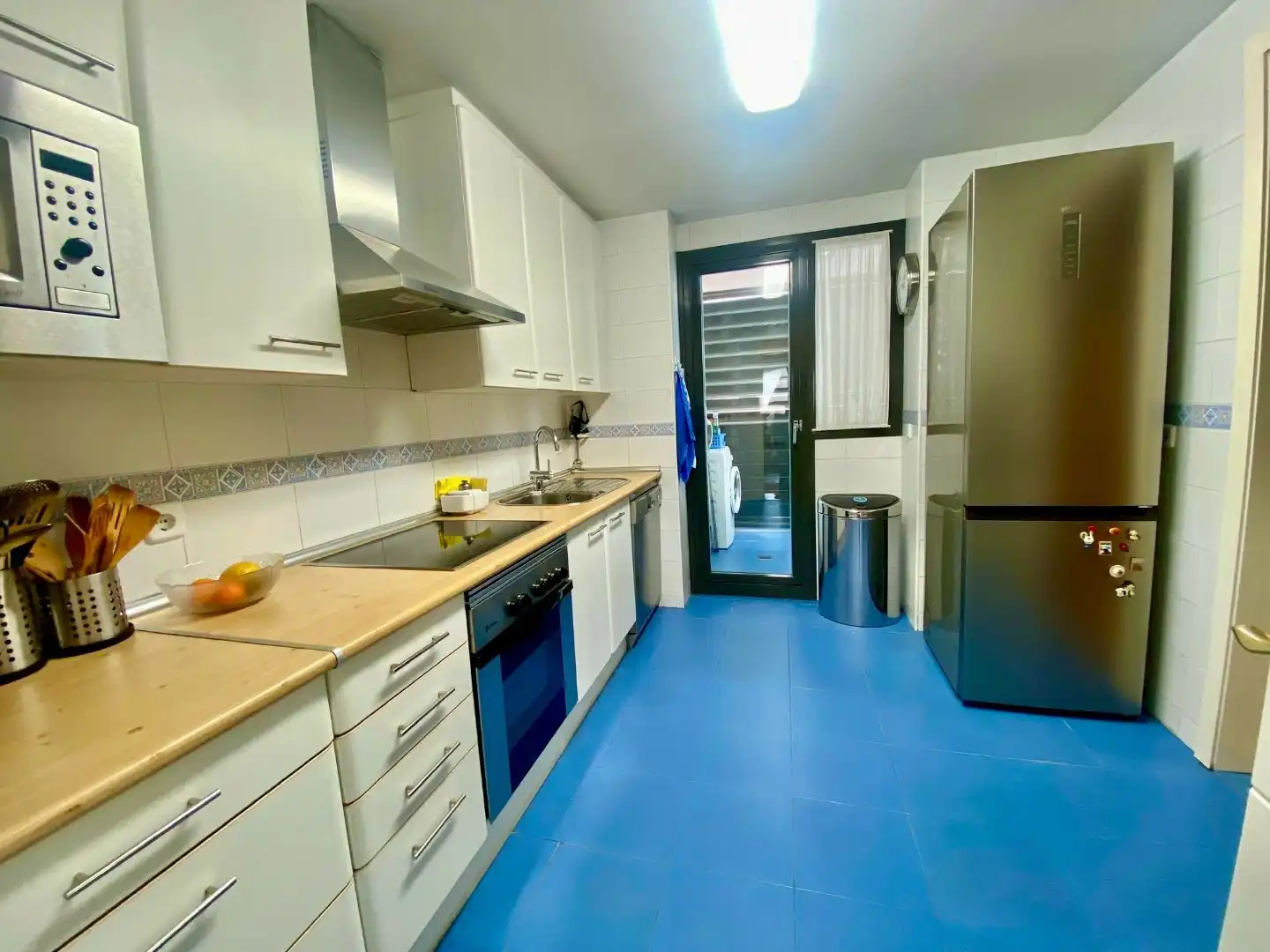 Küche von Dachboden zum Verkauf in  Madrid Capital mit Klimaanlage und Terrasse