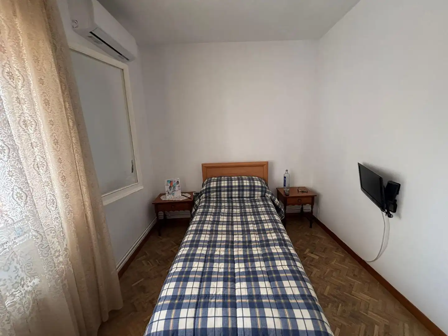 Dormitori de Casa o xalet en venda en Sabadell amb Calefacció, Terrassa i Balcó