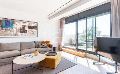 Living room of Flat to rent in  Barcelona Capital  with Air Conditioner, Heating and Terrace