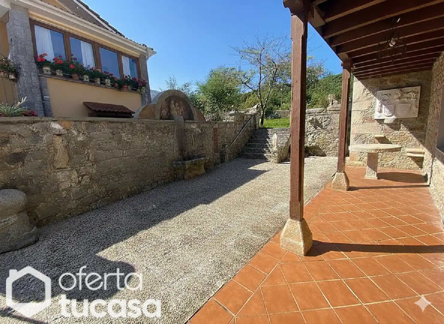 Terraza de Piso en venta en Cabrales con Jardín privado y Amueblado