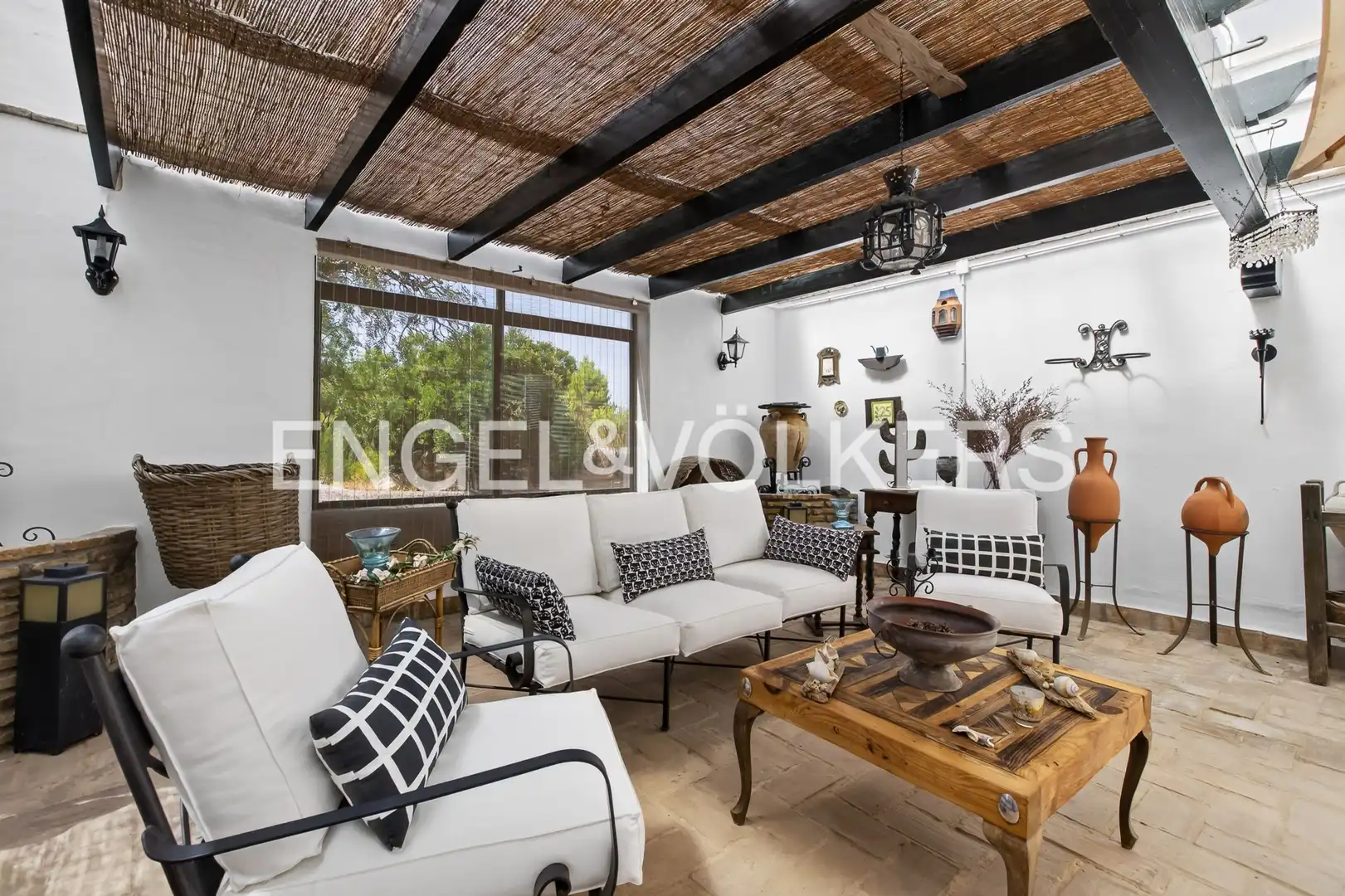 Sala d'estar de Casa o xalet en venda en Osuna amb Calefacció, Jardí privat i Piscina
