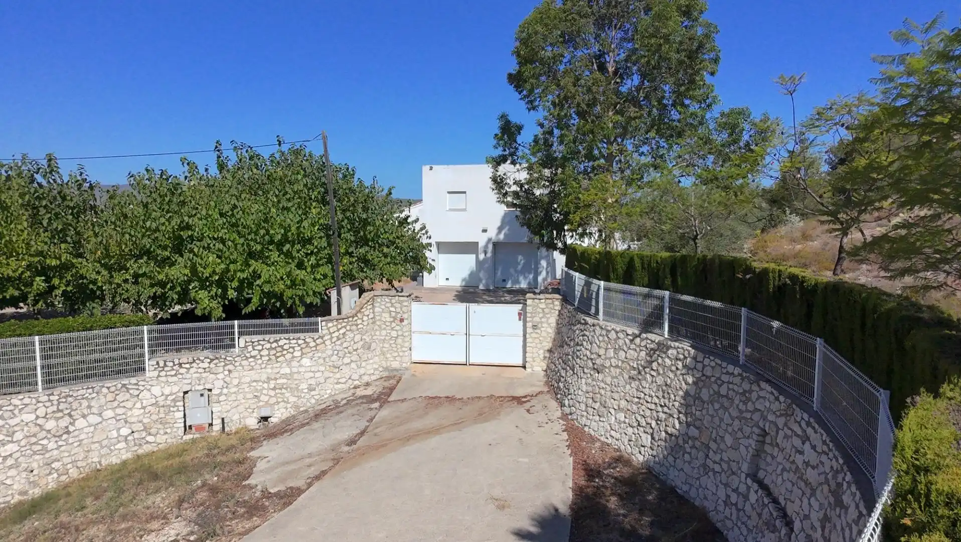 Vista exterior de Casa o xalet en venda en Xàtiva amb Aire condicionat, Calefacció i Jardí privat