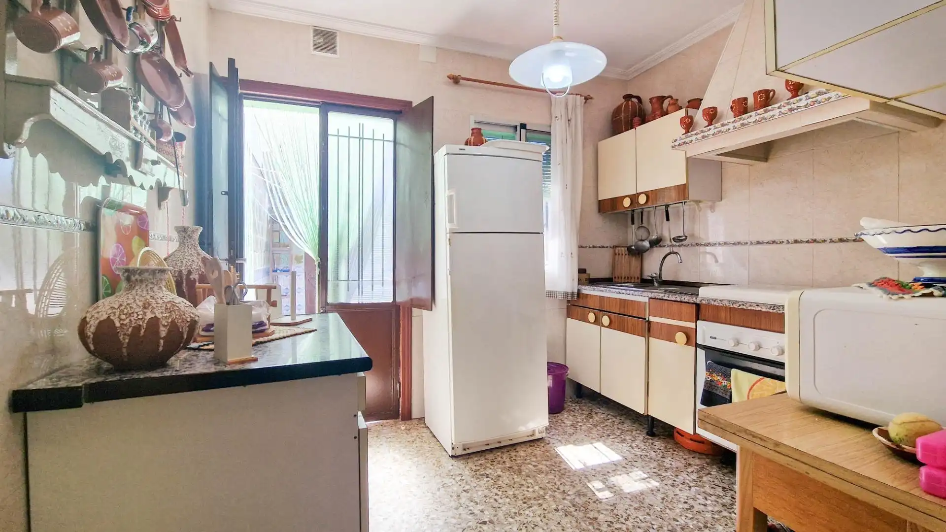 Cocina de Casa o chalet en venta en Cheles con Aire acondicionado, Calefacción y Terraza