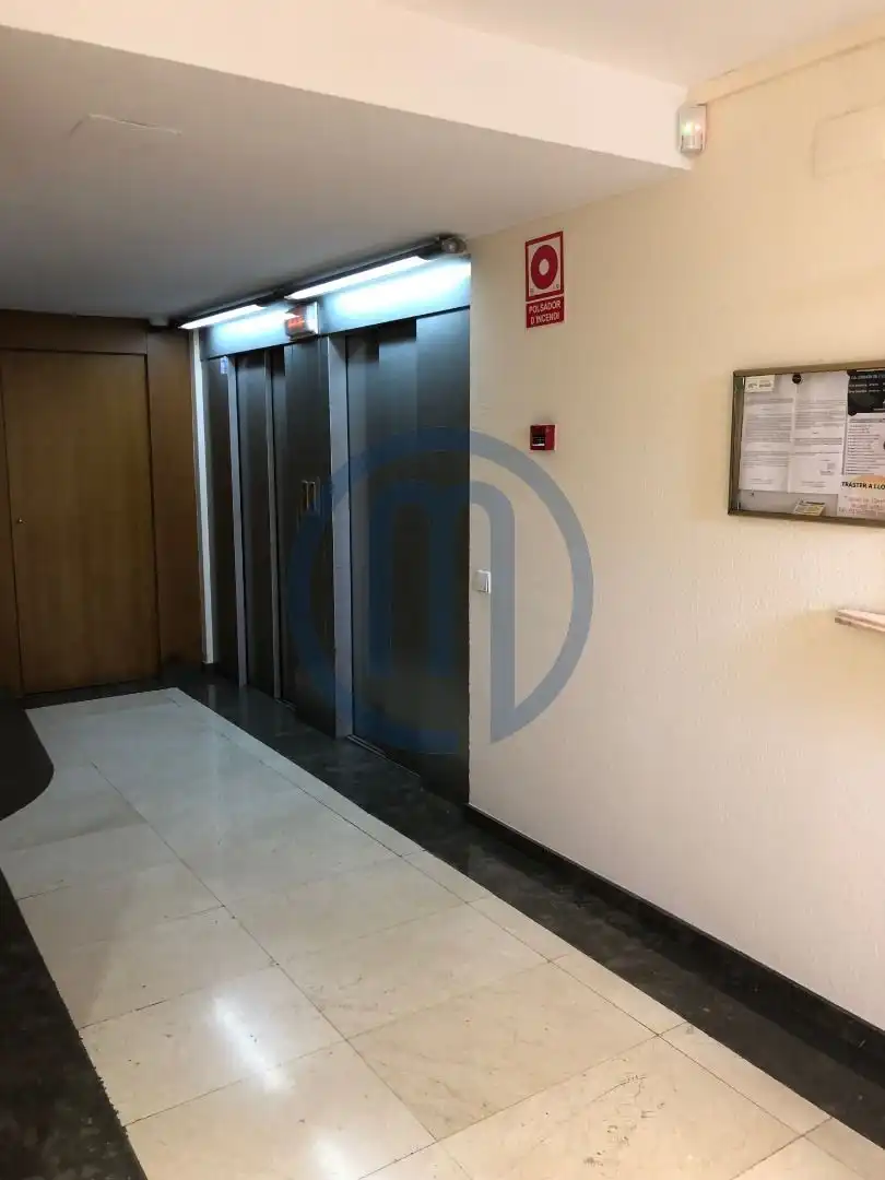 Local comercial de lloguer a Sant Esteve, imagen 6