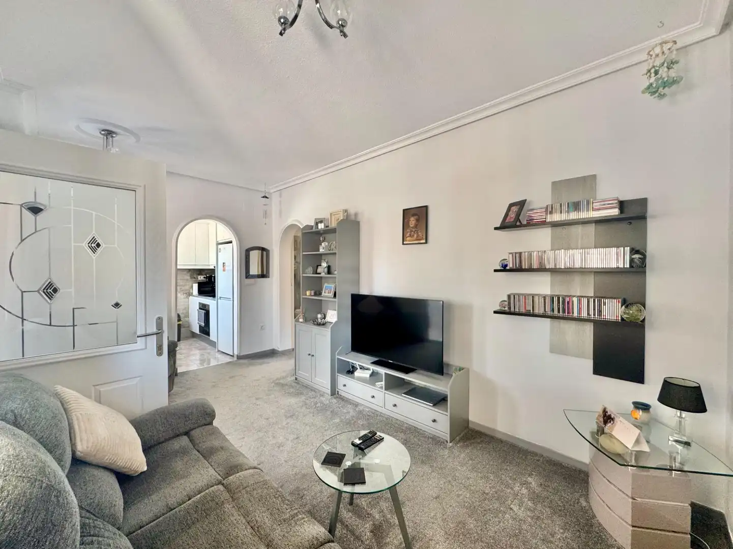 Sala d'estar de Casa adosada en venda en Orihuela amb Piscina