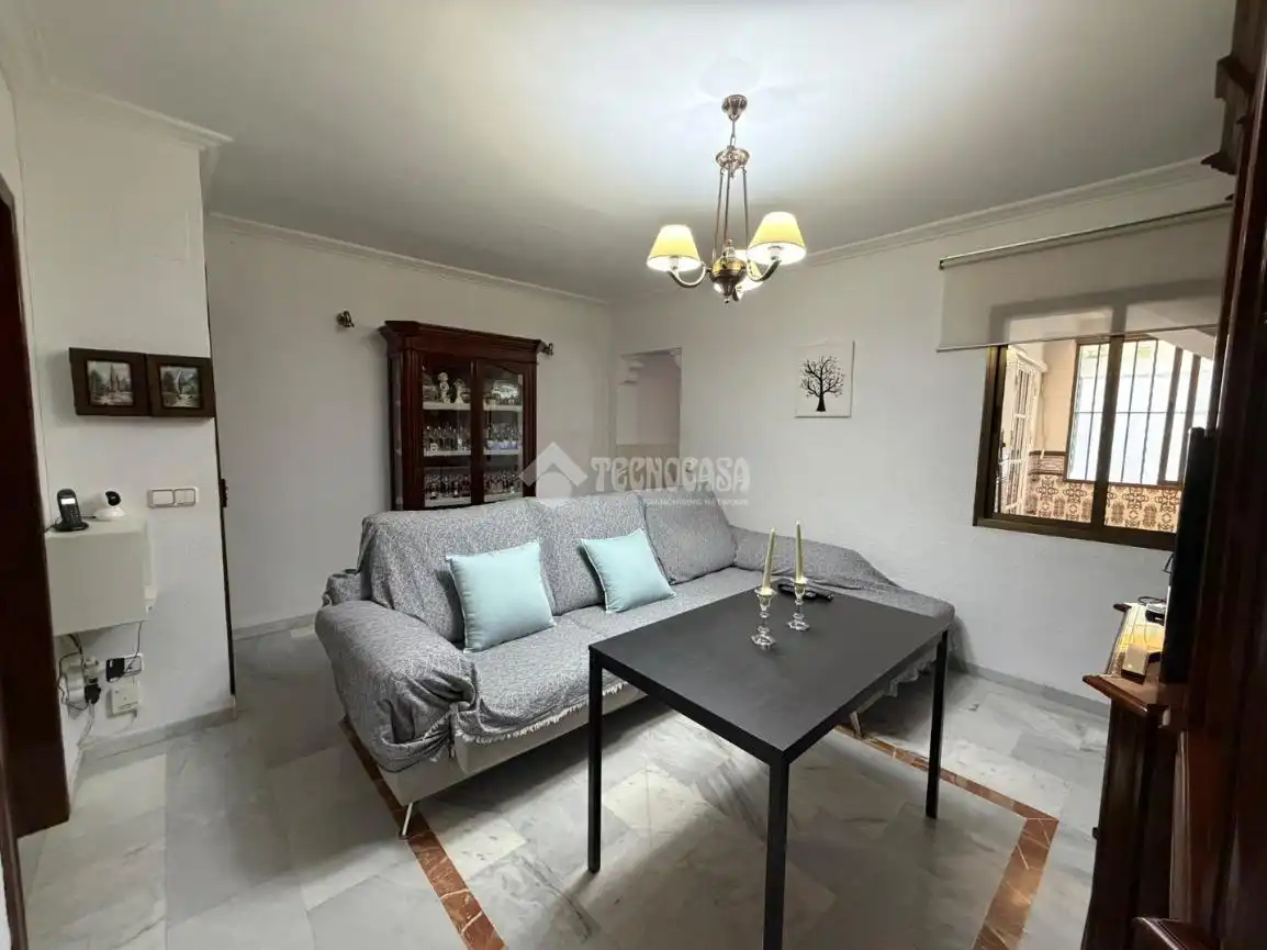 Sala d'estar de Pis en venda en Este - Alcosa- Torreblanca