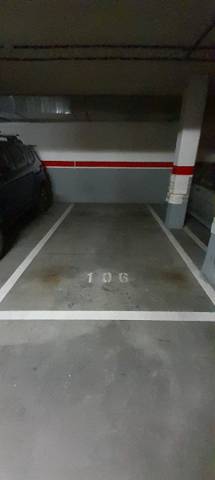 Garaje en Alquiler en Calle de Berrocal, 9 en Butarque