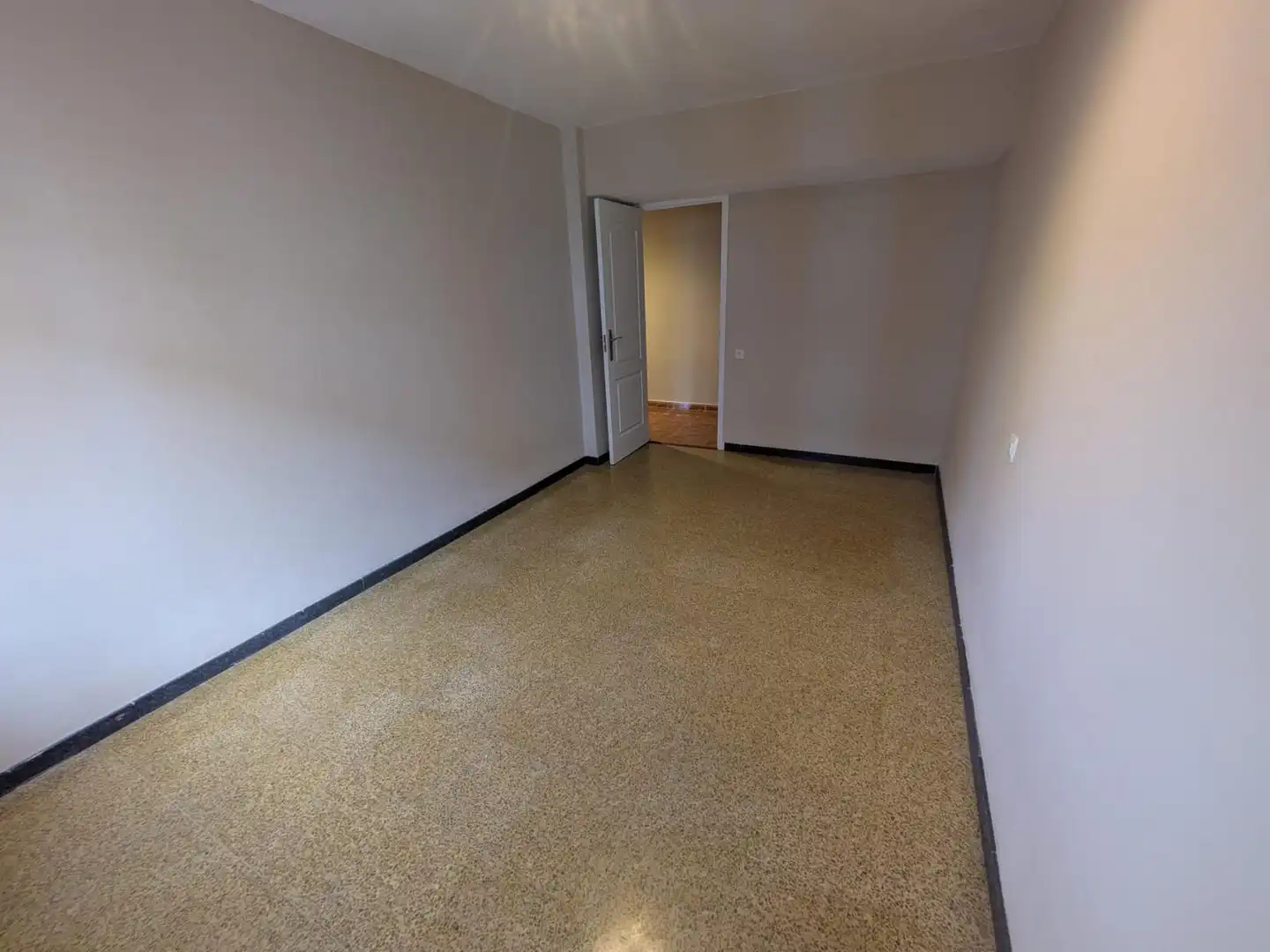 Schlafzimmer von Wohnung zur Miete in Gijón 