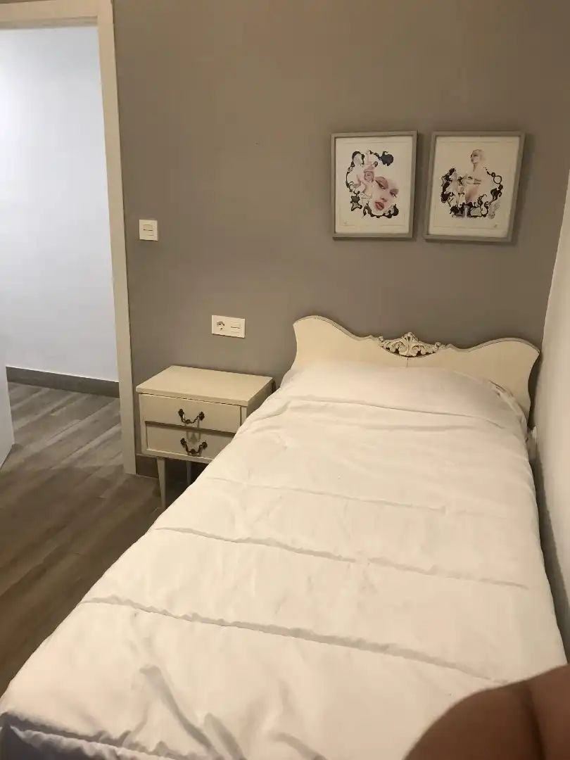 Bedroom of Flat for rent in Granada  with Terrace, Furnished and Washing machine
