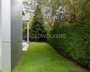 Garden of Apartment for sale in  Madrid Capital  with Air Conditioner, Heating and Private garden