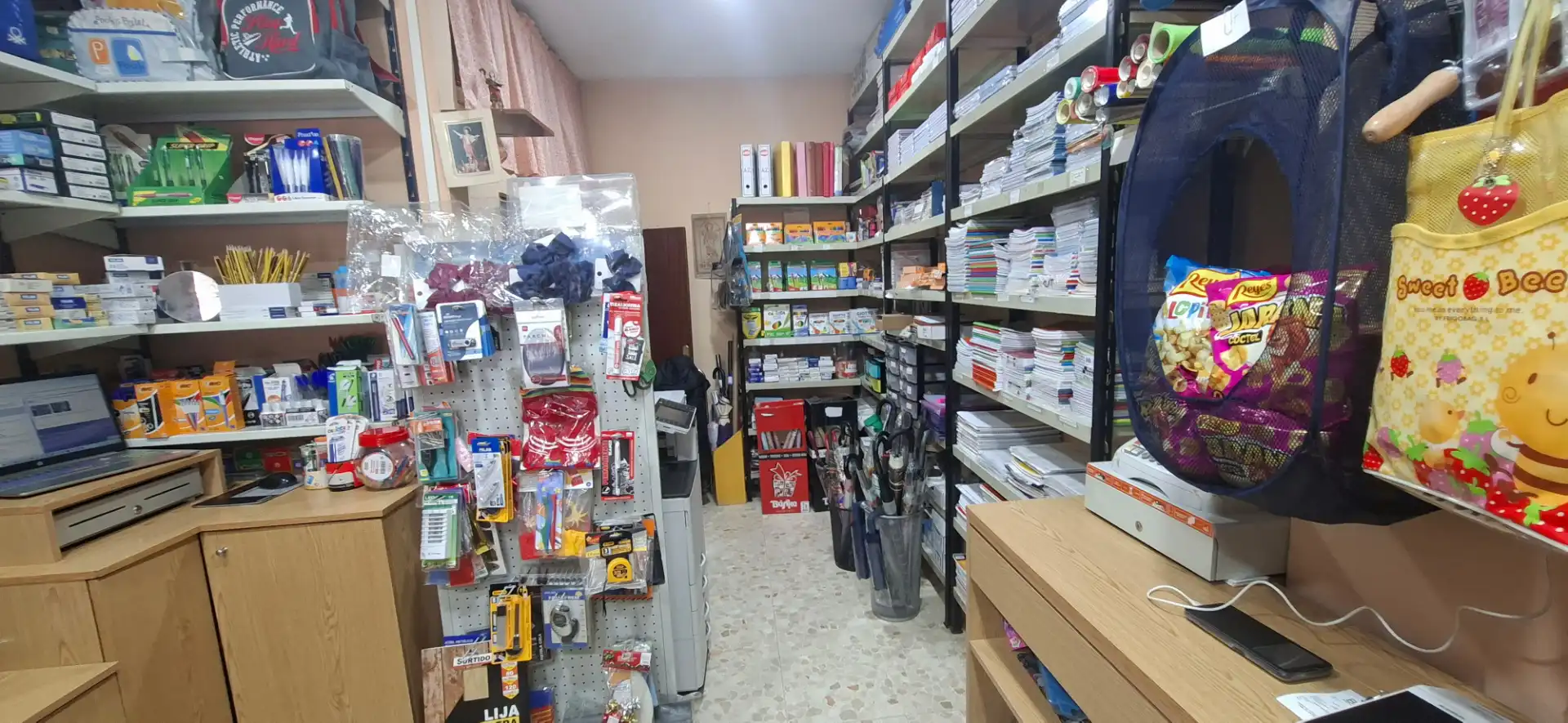 Gewerbefläche zum Verkauf in Calle Puerto de Envalira, imagen 2