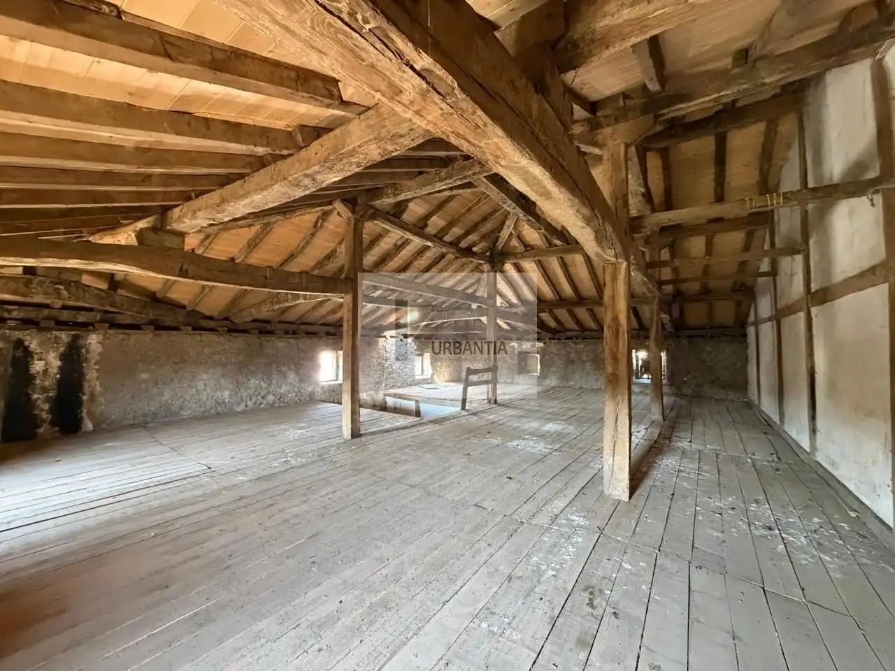 Country homes for sale in Basaburua, Navarra