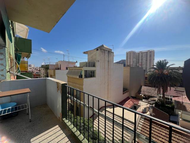 Piso en Venta en Calle del Teniente Aguado en Campoamor
