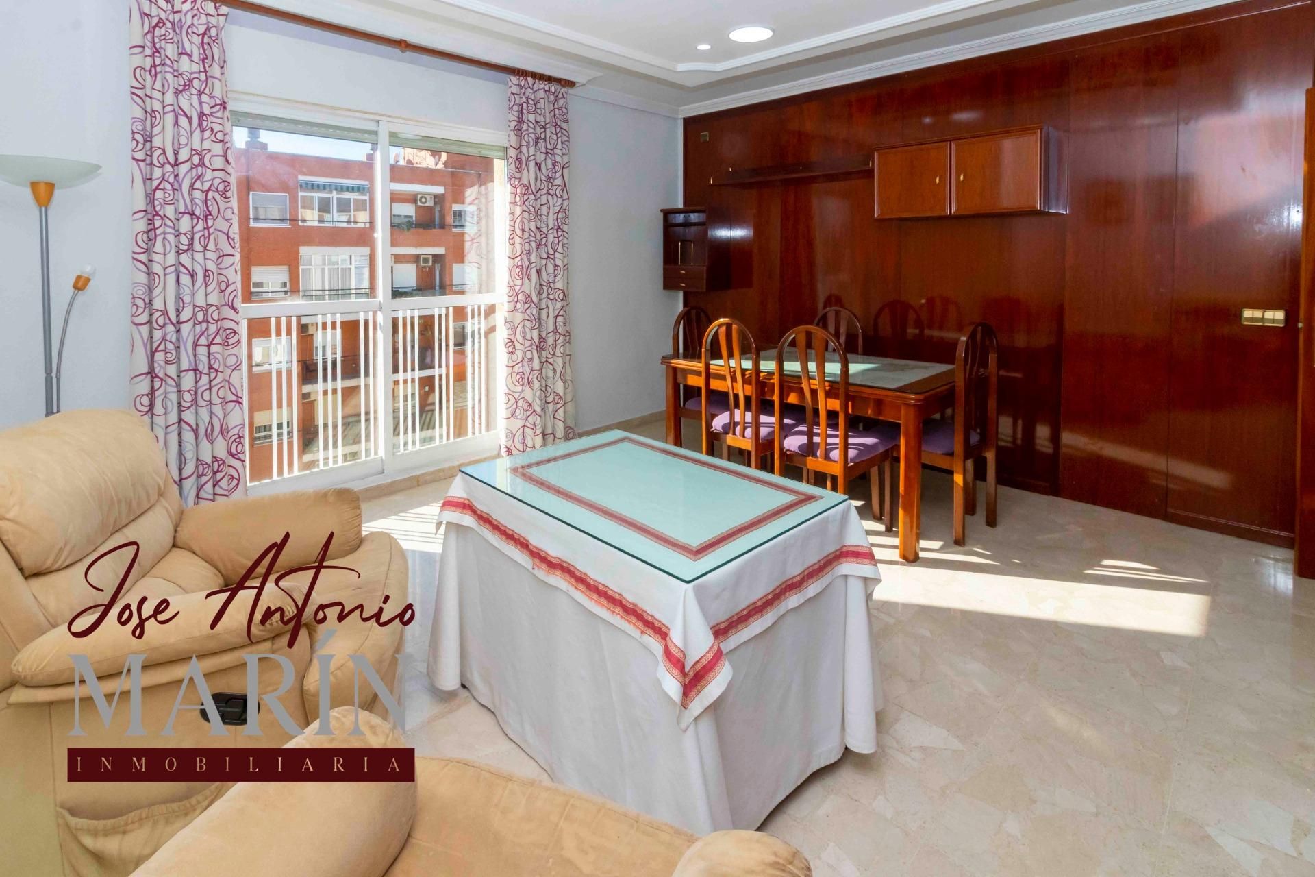 Dormitori de Pis en venda en Badajoz Capital amb Terrassa i Balcó