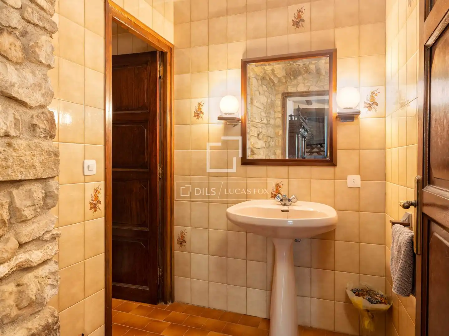 Baño de Finca rústica en venta en Fontcoberta con Calefacción, Jardín privado y Terraza