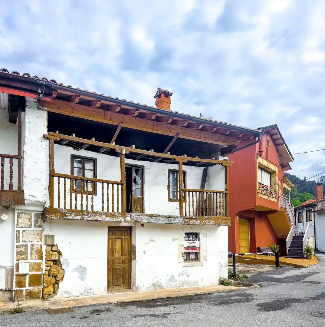 Exterior view of Houses for sale in Castañeda  with Private garden