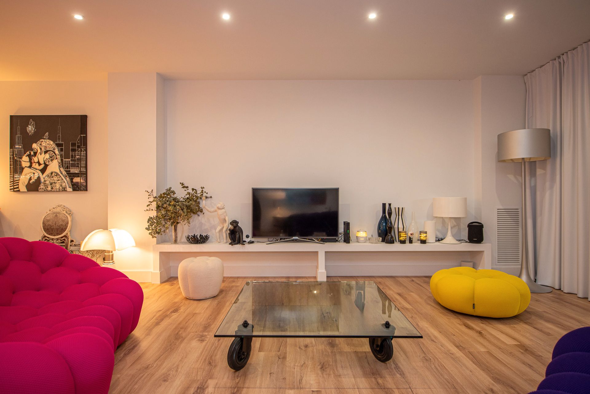 Wohnzimmer von Geschaftsraum zum verkauf in Sant Feliu de Guíxols mit Klimaanlage, Heizung und Parkett