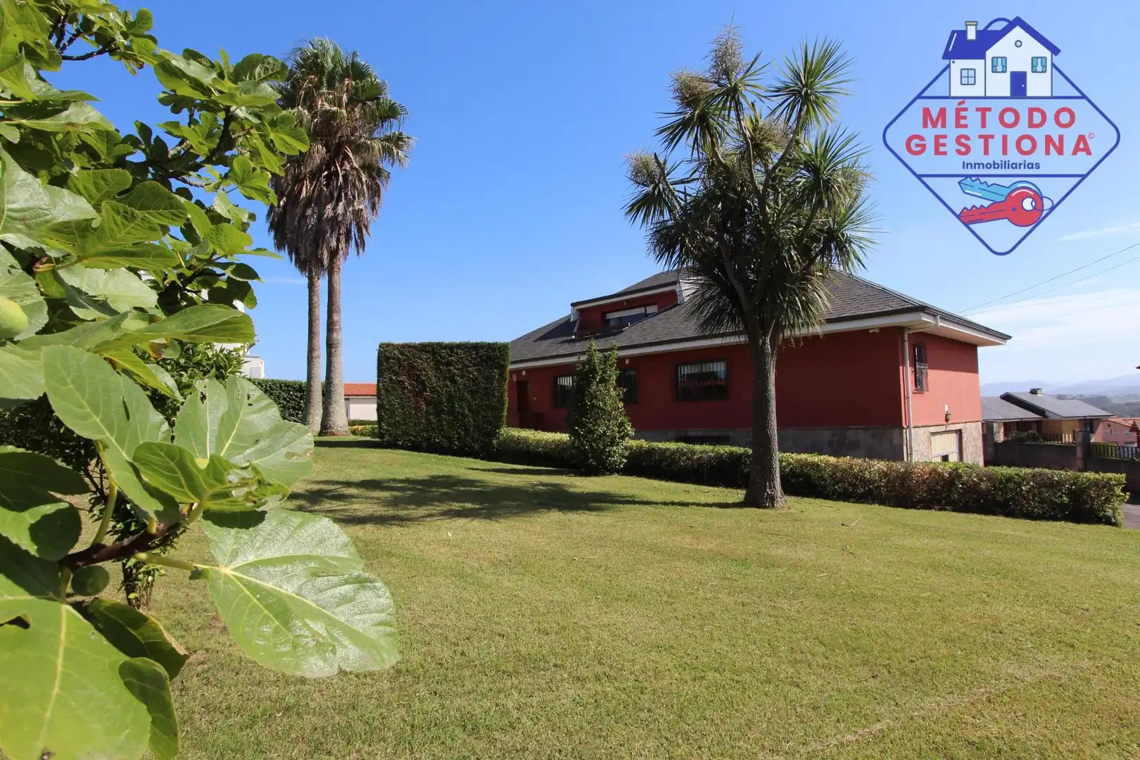 Vista exterior de Casa o chalet en venta en Camargo con Jardín privado y Piscina