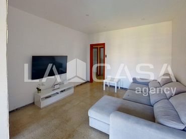 Appartamento con balcone in vendita a Sant Andreu