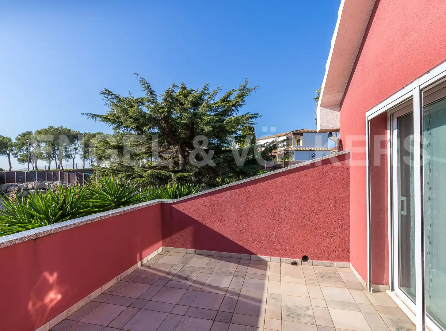 Terraza de Casa o chalet en venta en Alella con Aire acondicionado, Calefacción y Jardín privado