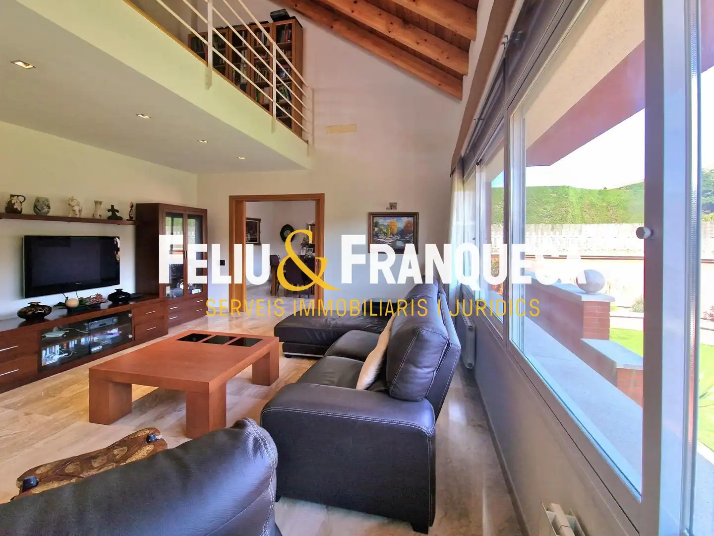 Living room of Houses for sale in Sant Cugat del Vallès  with Heating, Private garden and Terrace