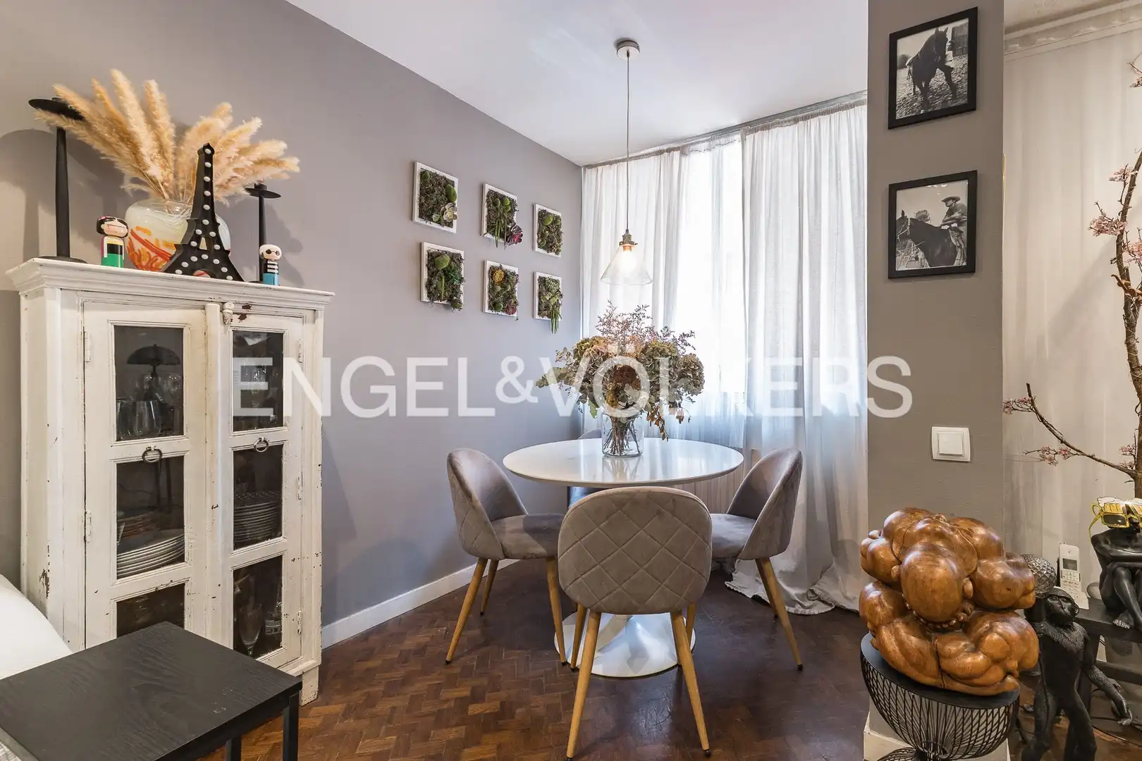 Comedor de Piso en venta en L'Hospitalet de Llobregat con Aire acondicionado, Calefacción y Parquet