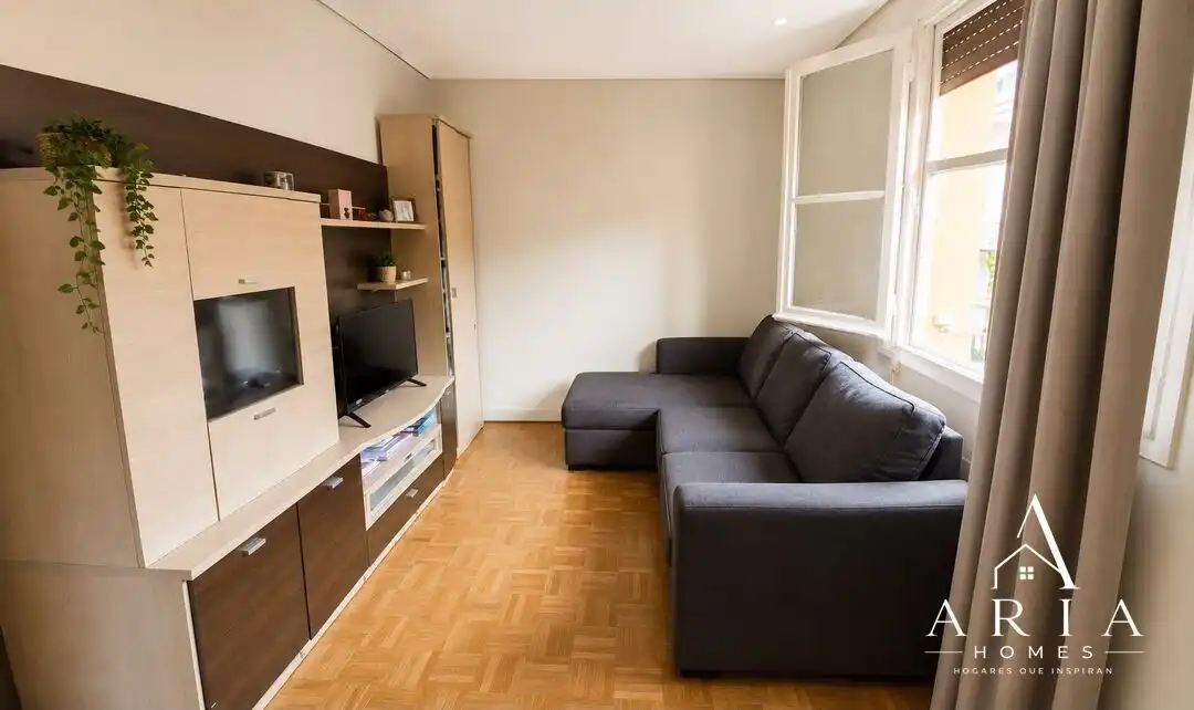 Living room of Flat for sale in Bilbao 