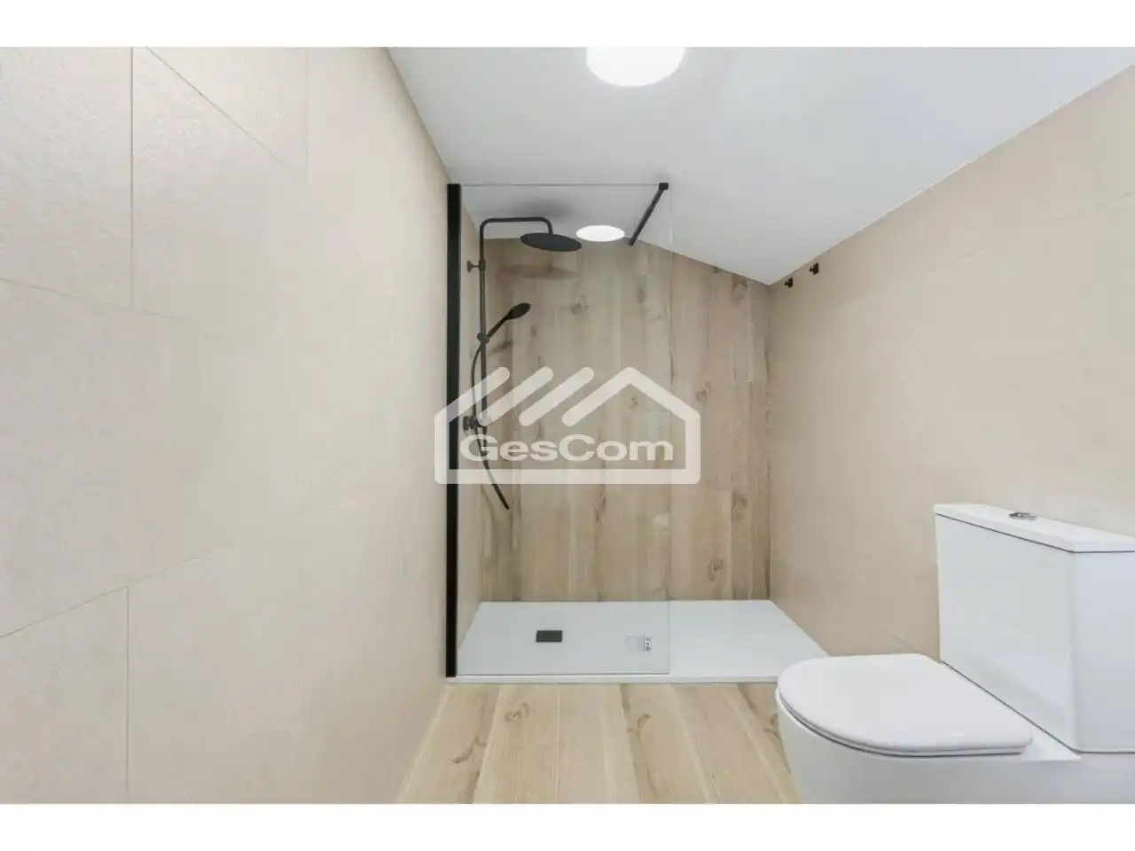 Badezimmer von Wohnungen zum Verkauf in Encamp mit Klimaanlage