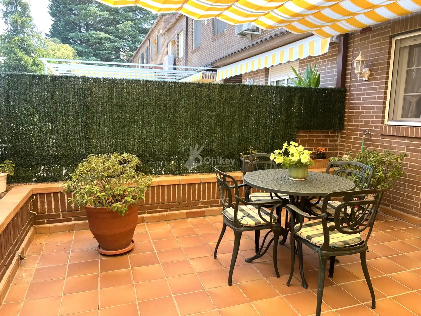 Terrassa de Casa adosada en venda en Majadahonda amb Aire condicionat, Calefacció i Jardí privat