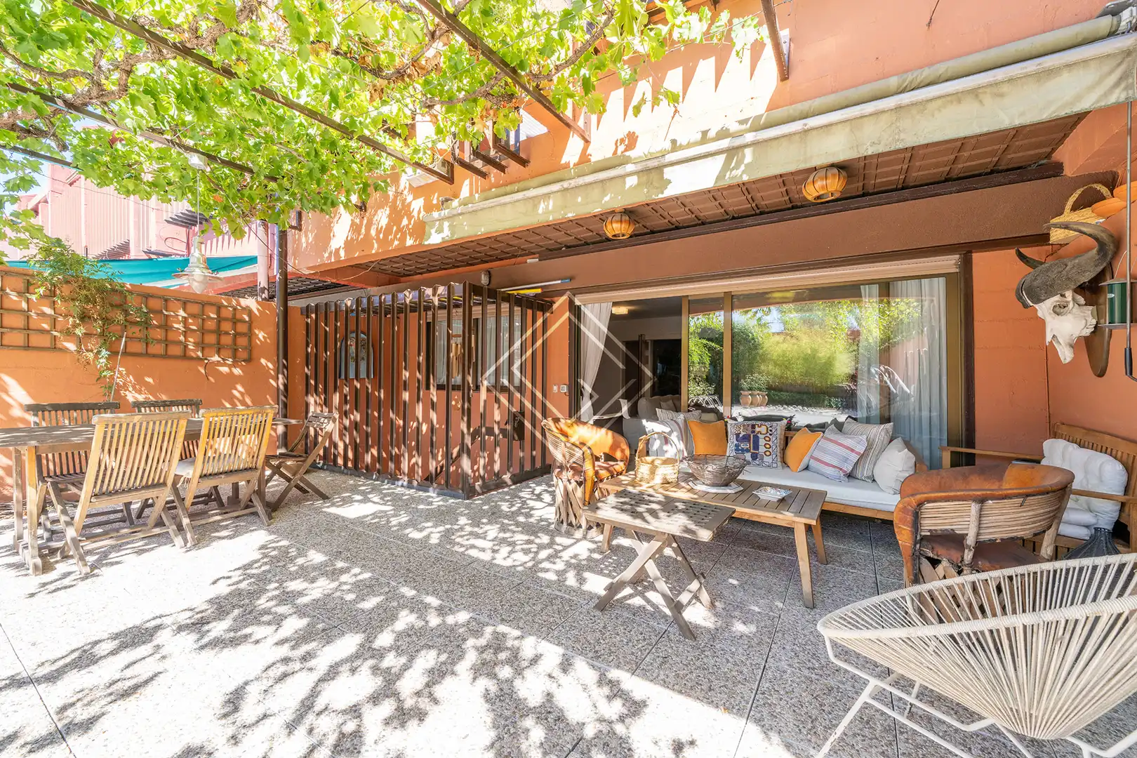 Jardín de Casa adosada en venta en Madrid con Aire acondicionado, Calefacción y Jardín privado