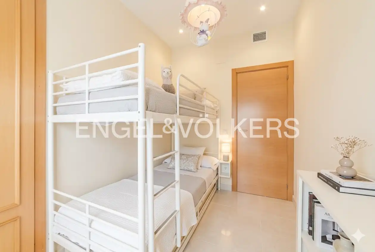Habitación de Piso en venta en Cubelles con Aire acondicionado, Calefacción y Jardín privado